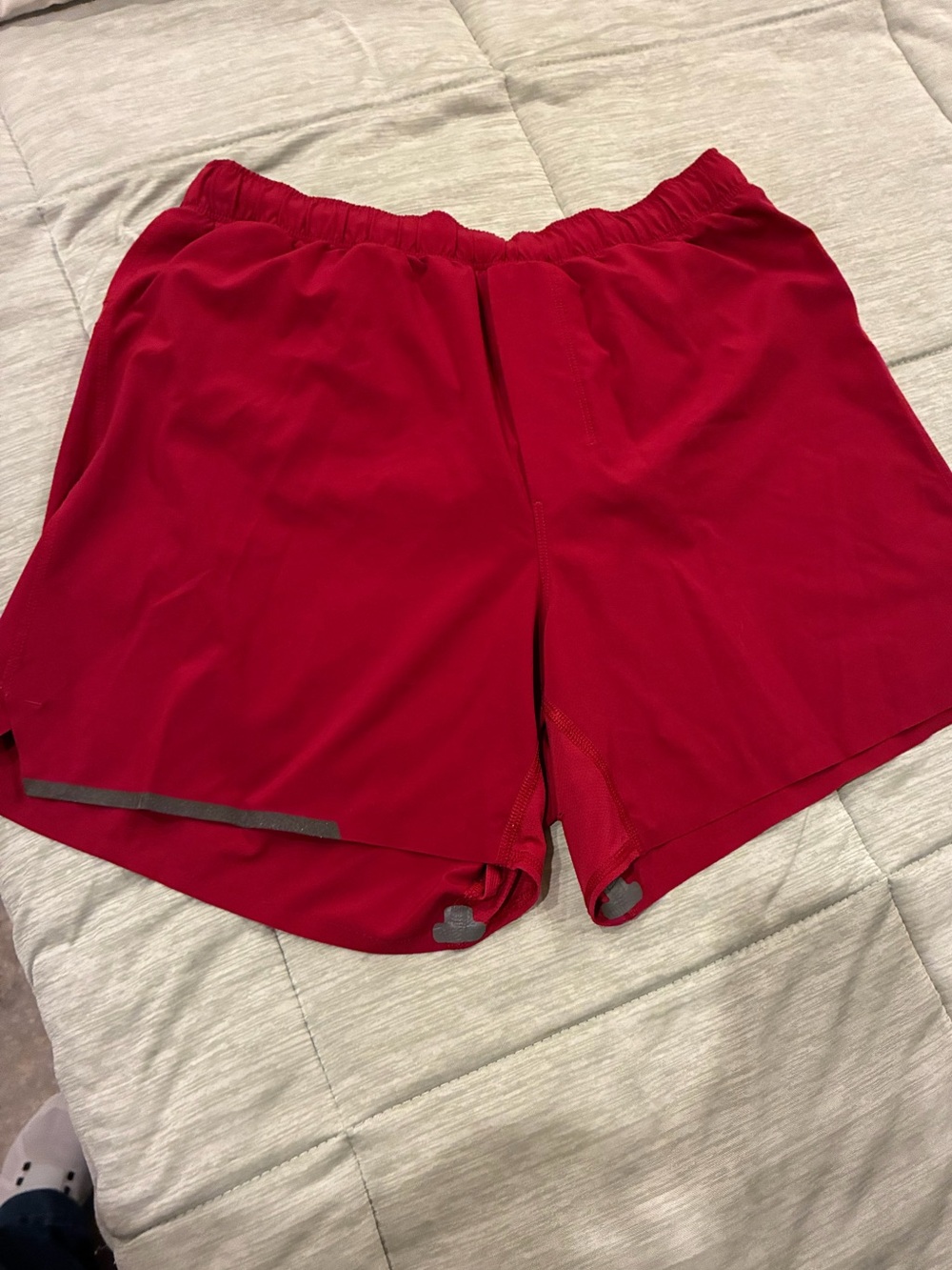 Men’s Lululemon Red Surge shorts size small